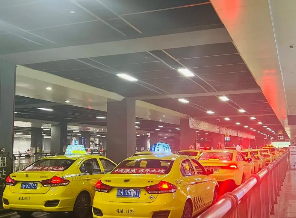 智能交通新時代：出租車巡游系統如何重塑城市出行體驗_出租車巡游系統_出租車巡游系統開發_出租車系統開發